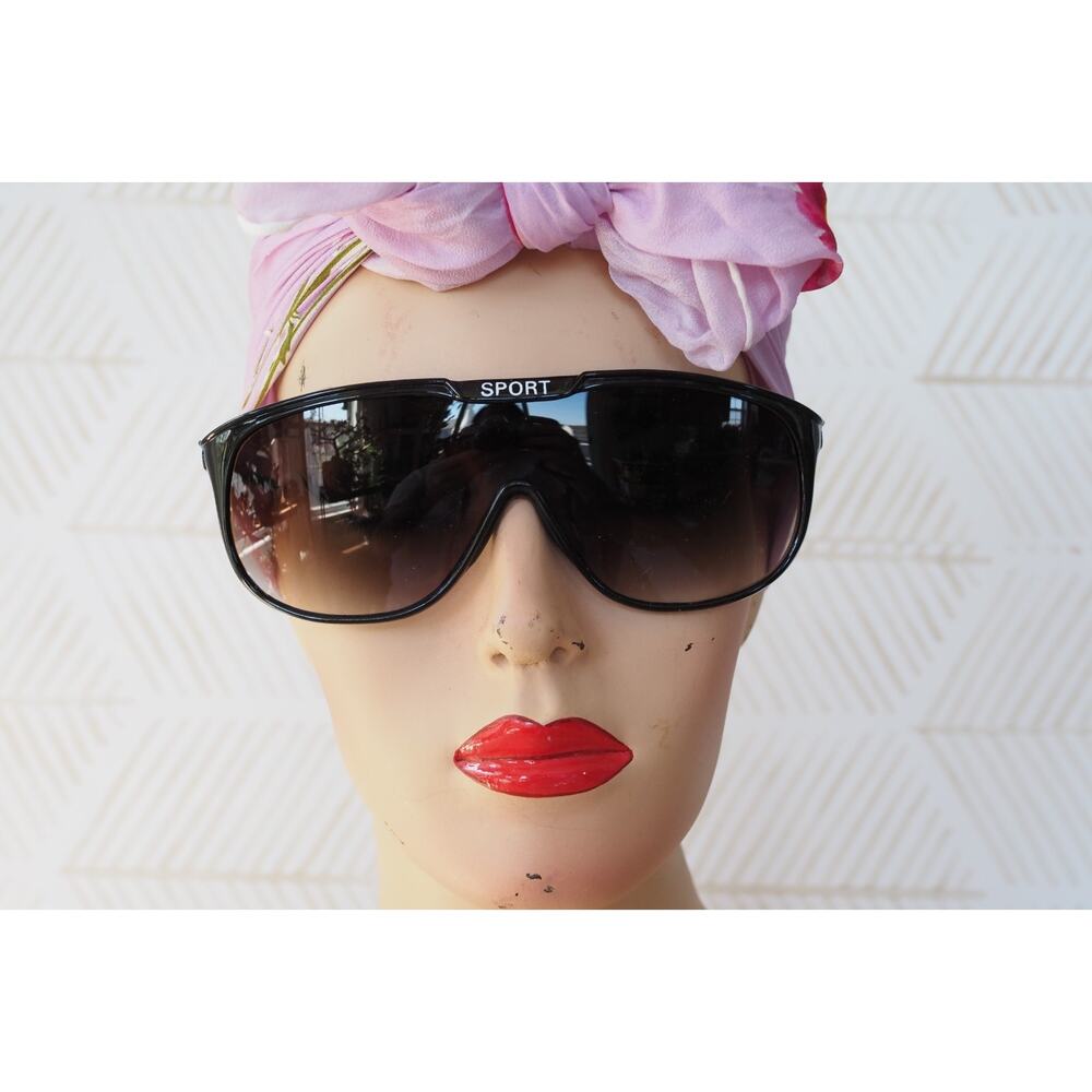 Vintage 1980s Shield Sunglasses New Old Stock Hipster Sporty Mask type Lens - Picture 6 of 14
